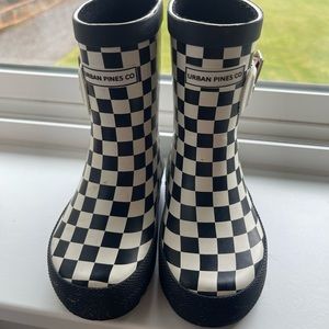 Urban Pines toddler rain boots
